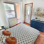 New York Apartment, Fronte Mare Rif A805 Apartment *