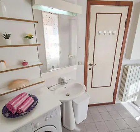 Apartment New York Fronte Mare Rif A805 *